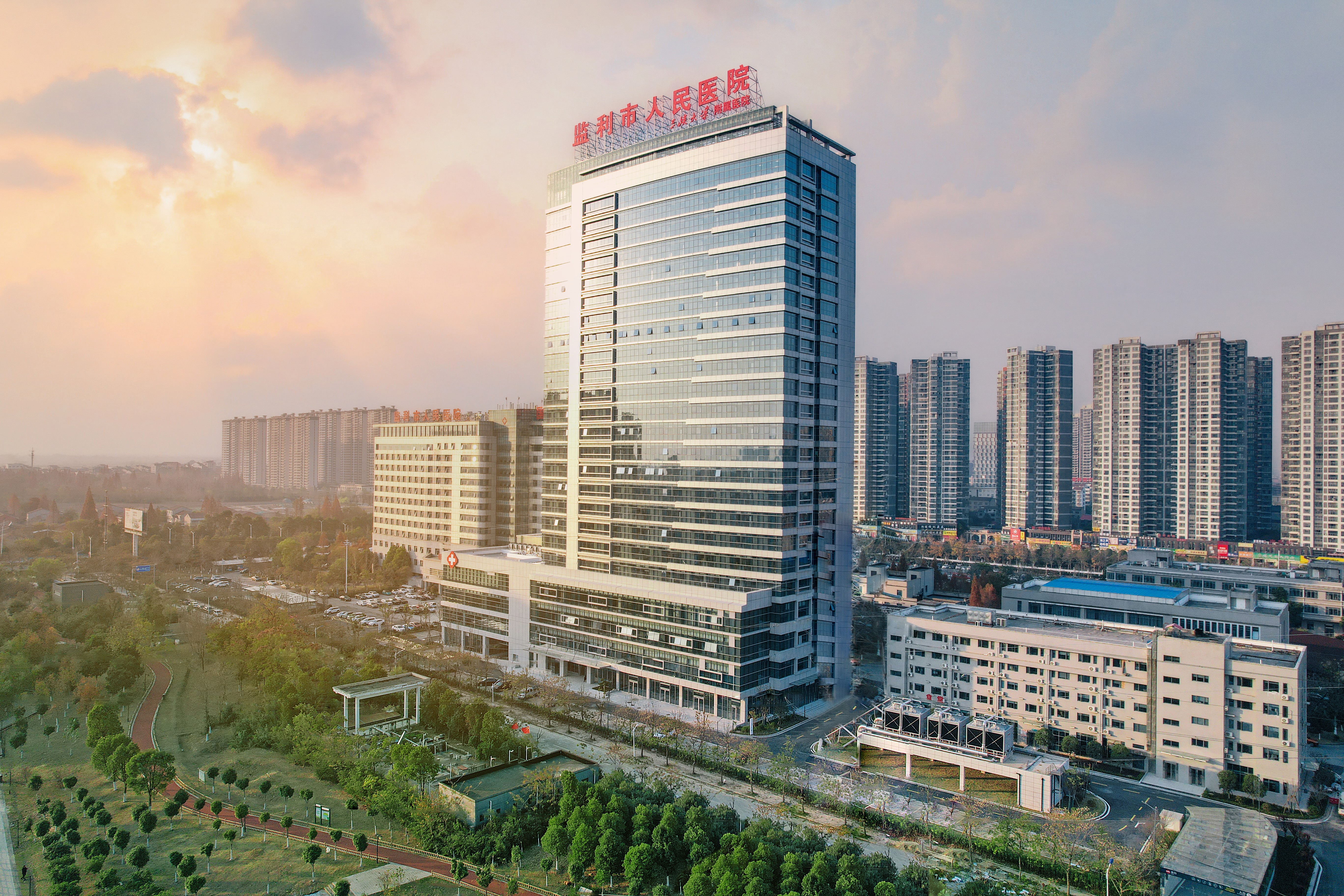 春风来不远 奋进正当时——监利市人民医院2025年新年贺词